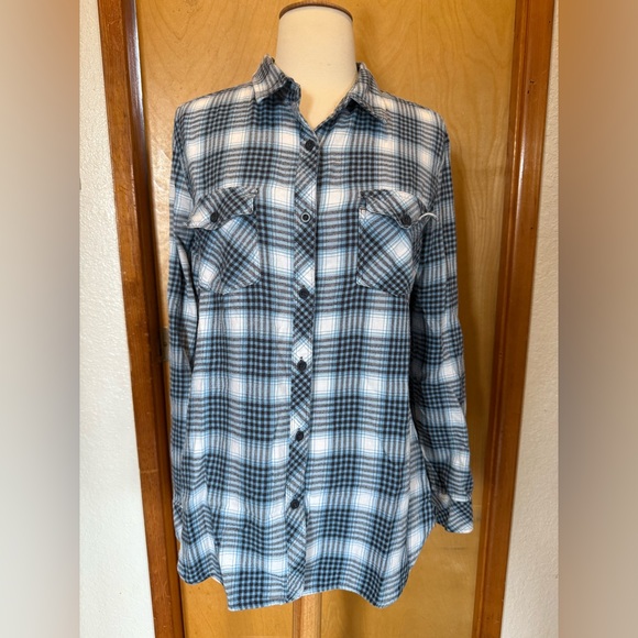 Volcom Women’s Checkered Flannel Shirt - Picture 1 of 6